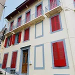 Tres Bel Centre 6 Places